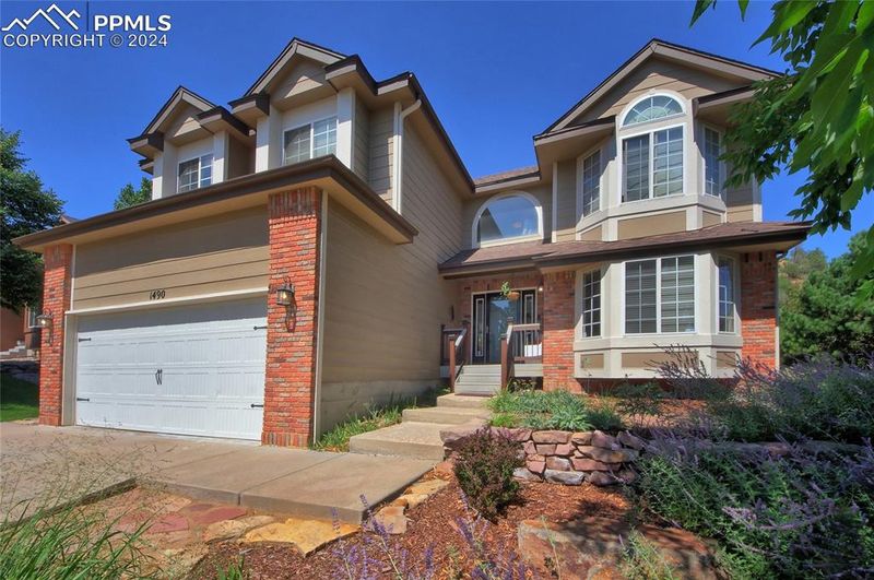 1490 Bison Ridge Dr, Colorado Springs, CO 80919
