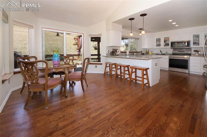 1490 Bison Ridge Dr, Colorado Springs, CO 80919