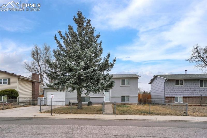 1495 Prado Dr, Fountain, CO 80817