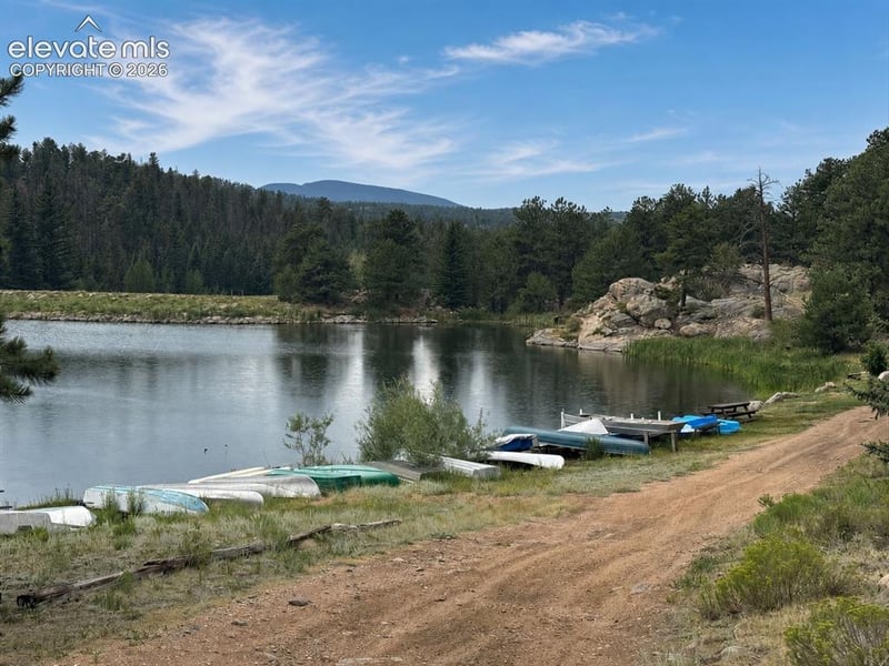 15 Dogie Trl, Florissant, CO 80816