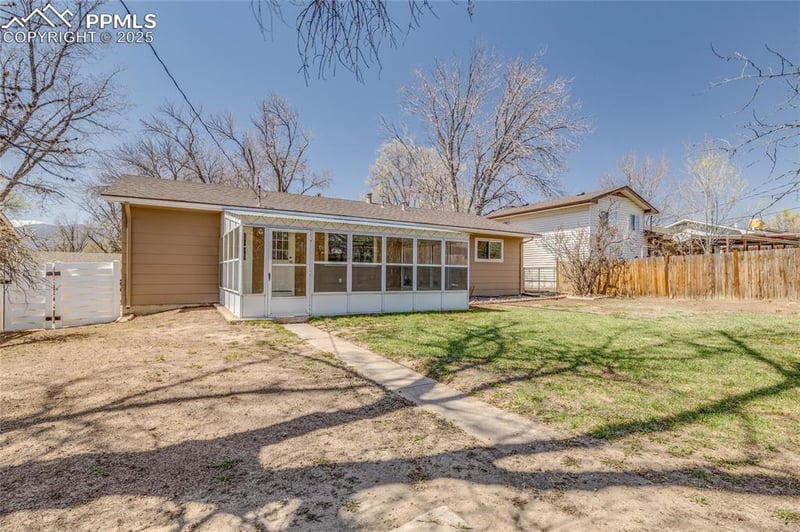 15 Dunsmere St, Colorado Springs, CO 80910