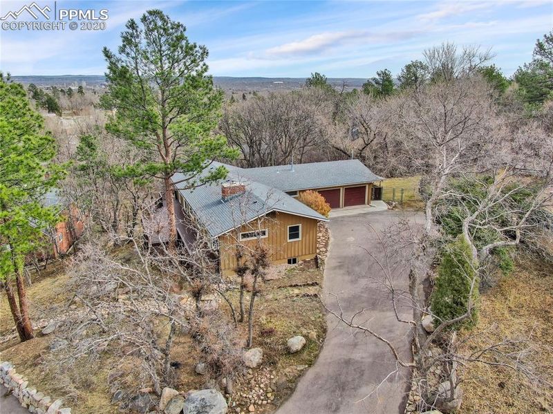 15 Mesa Ln, Colorado Springs, CO 80906