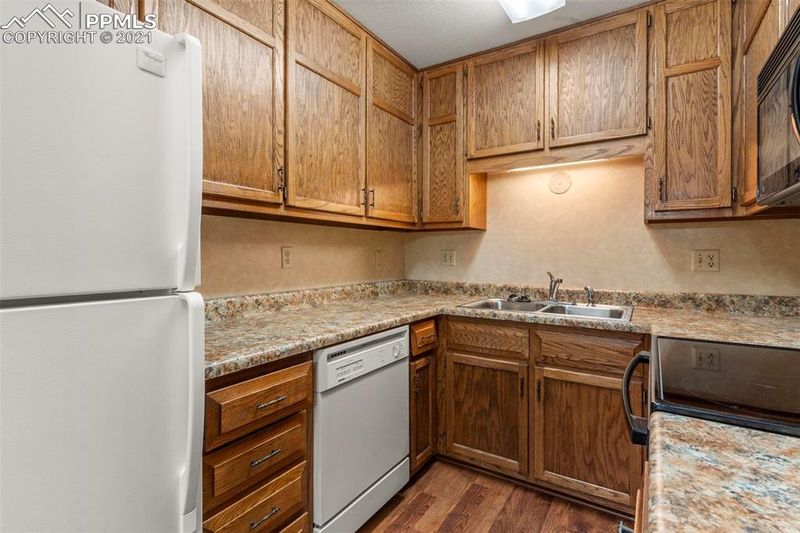 15 Stovel Cir, Colorado Springs, CO 80916