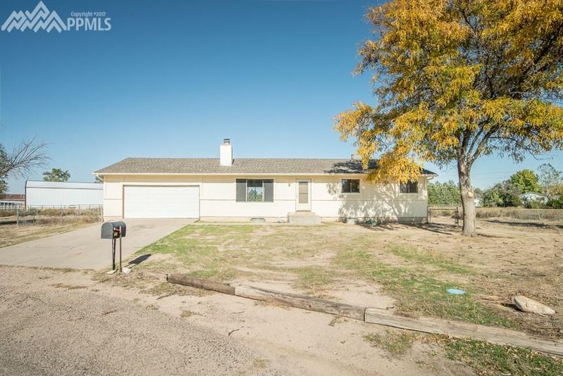 1500 Sandpiper Pl, Pueblo, CO 81006