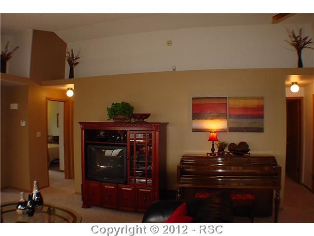 1502 Sausalito Dr, Colorado Springs, CO 80907