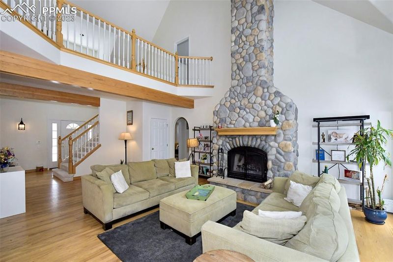 15035 E Coachman Dr, Colorado Springs, CO 80908