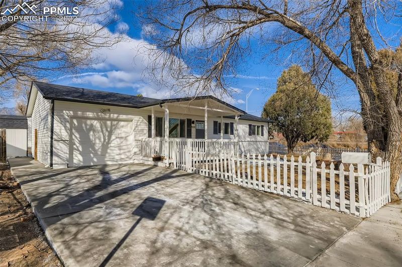 1504 Chadwick Dr, Colorado Springs, CO 80906