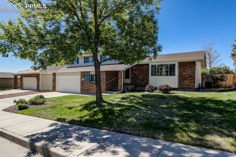 1505 Bear Cloud Dr, Colorado Springs, CO 80919