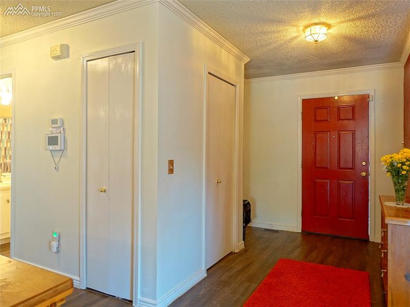 1505 Coolcrest Dr, Colorado Springs, CO 80906