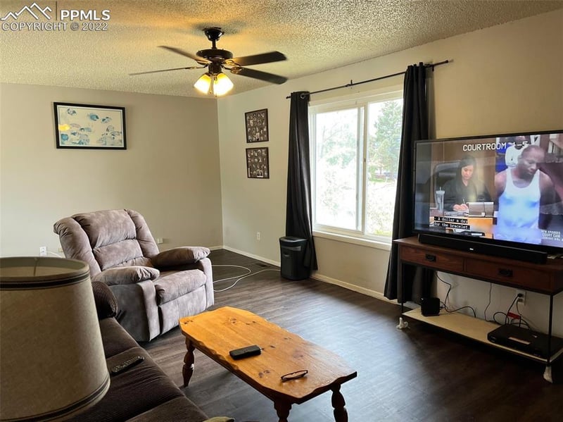 1505 Hathaway Dr, Colorado Springs, CO 80915