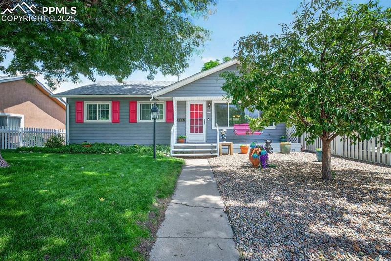 1507 Querida Dr, Colorado Springs, CO 80909