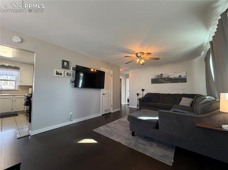 1508 St Vrain St, Colorado Springs, CO 80904