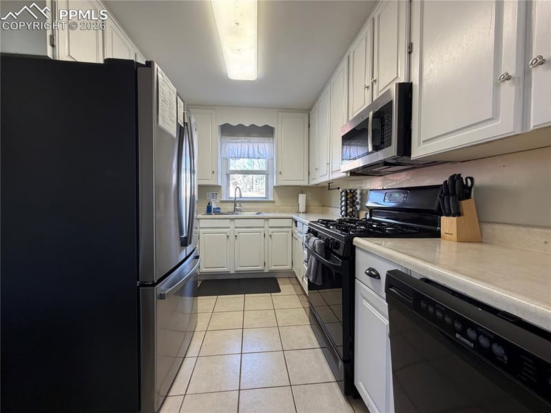 1508 St Vrain St, Colorado Springs, CO 80904