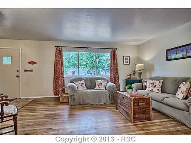 1511 Auburn Dr, Colorado Springs, CO 80909