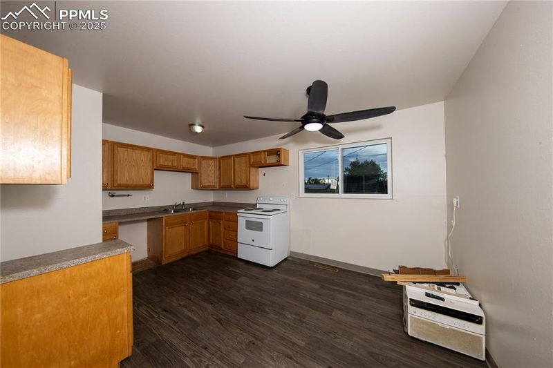 1511 Chadwick Dr, Colorado Springs, CO 80906