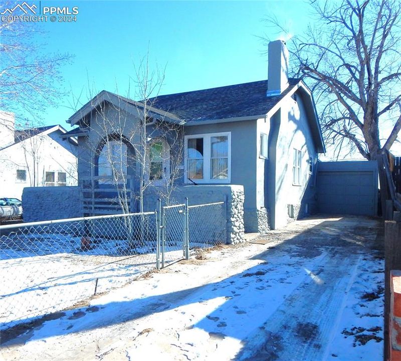 1512 E 3rd St, Pueblo, CO 81001