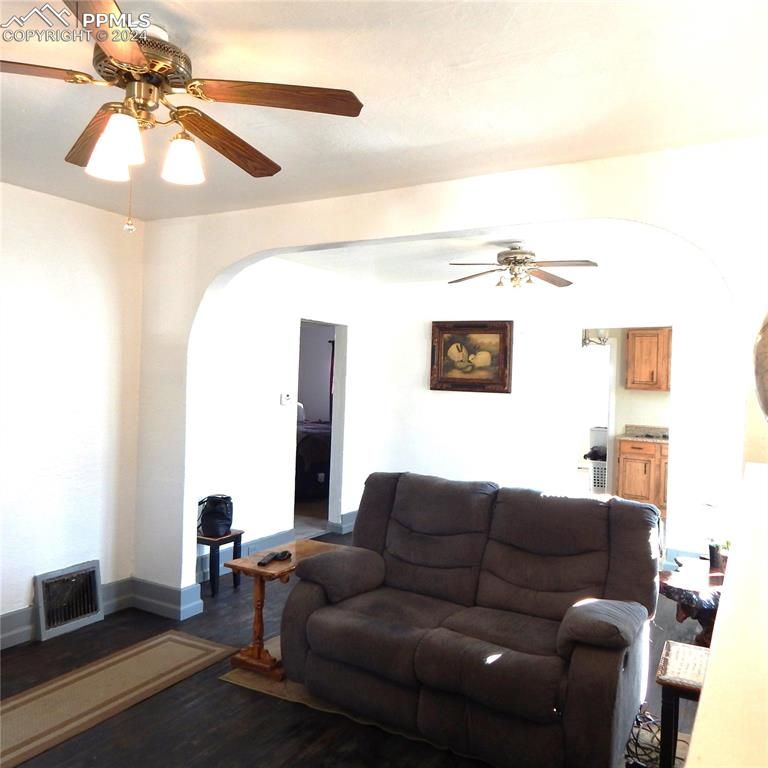 1512 E 3rd St, Pueblo, CO 81001