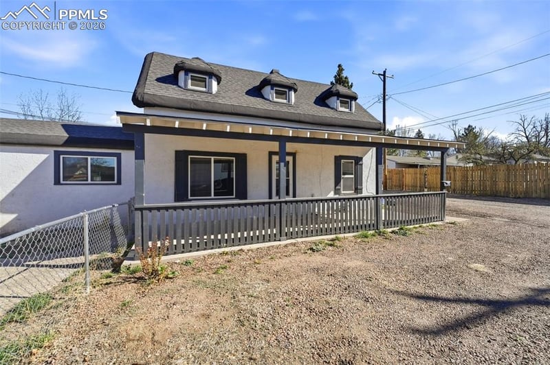 1512 Monument St, Colorado Springs, CO 80909