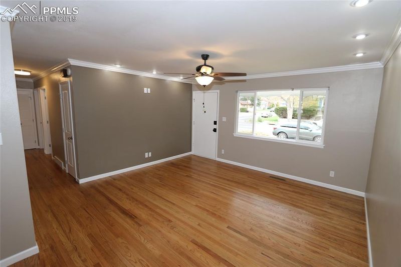 1514 Eagle View Dr, Colorado Springs, CO 80909