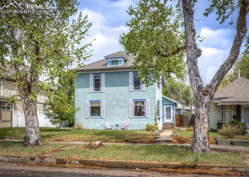 1517 Corona St, Colorado Springs, CO 80907