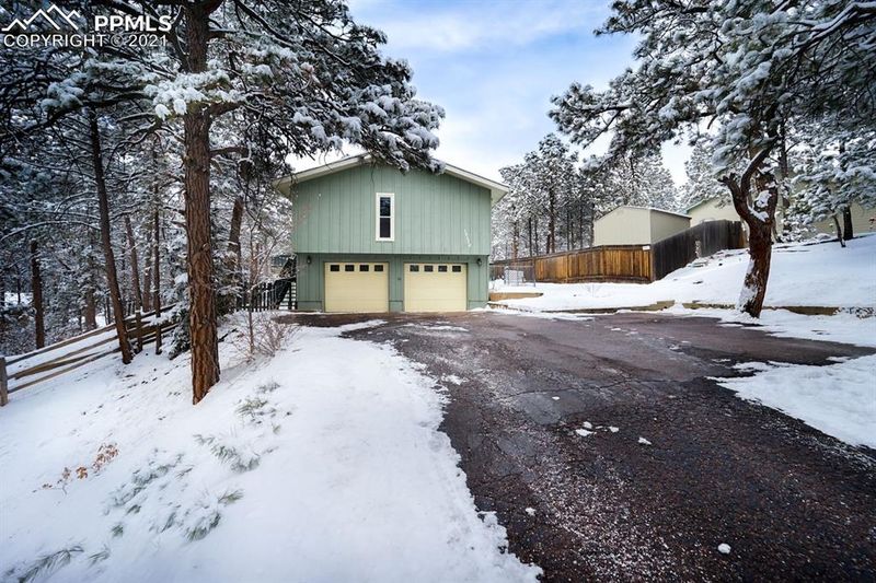 15170 Deby Dr, Colorado Springs, CO 80921