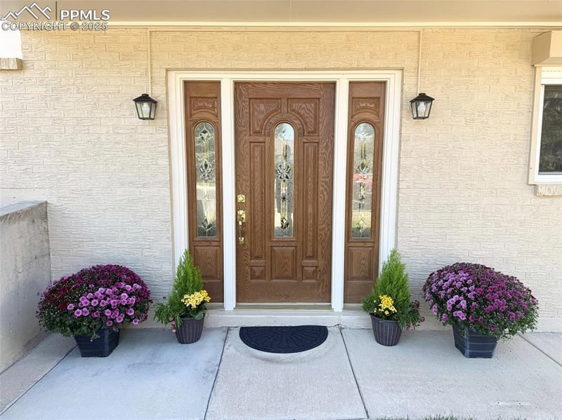 1519 Saratoga Dr, Colorado Springs, CO 80910