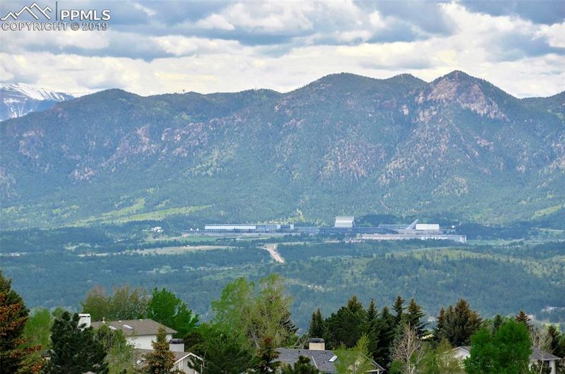 15190 Ridgefield Ln, Colorado Springs, CO 80921