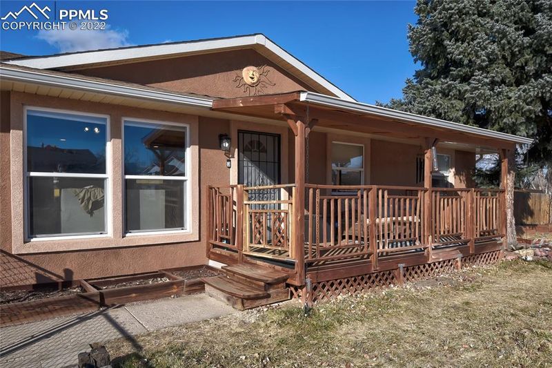 1520 Keith Dr, Colorado Springs, CO 80916