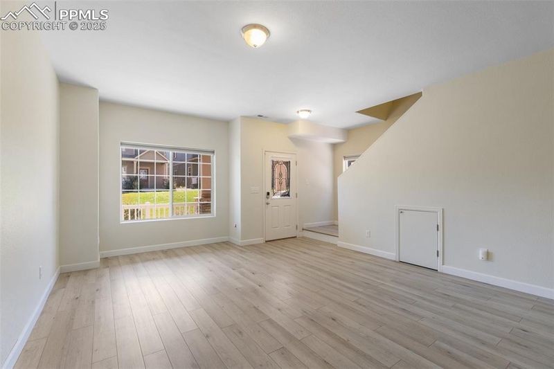 1521 Kempton Al, Colorado Springs, CO 80910