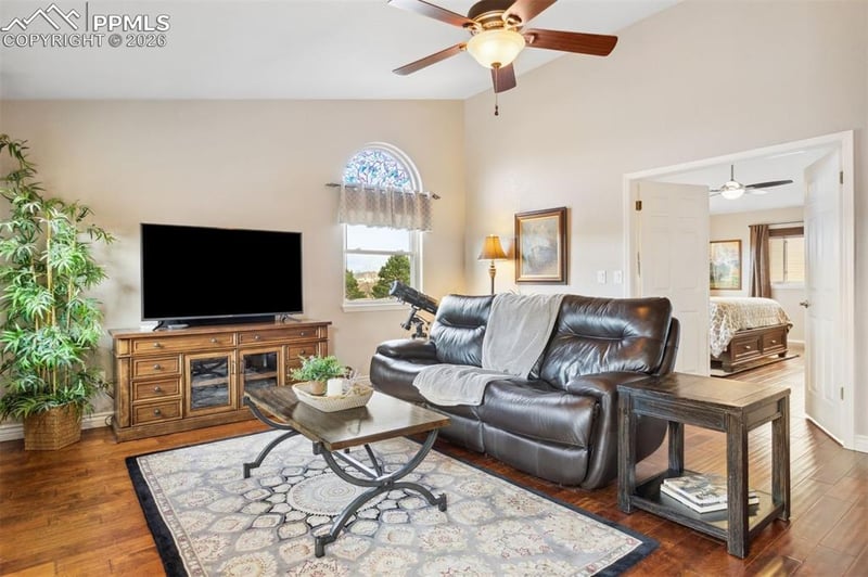 1521 Shane Cir, Colorado Springs, CO 80907
