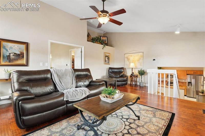 1521 Shane Cir, Colorado Springs, CO 80907