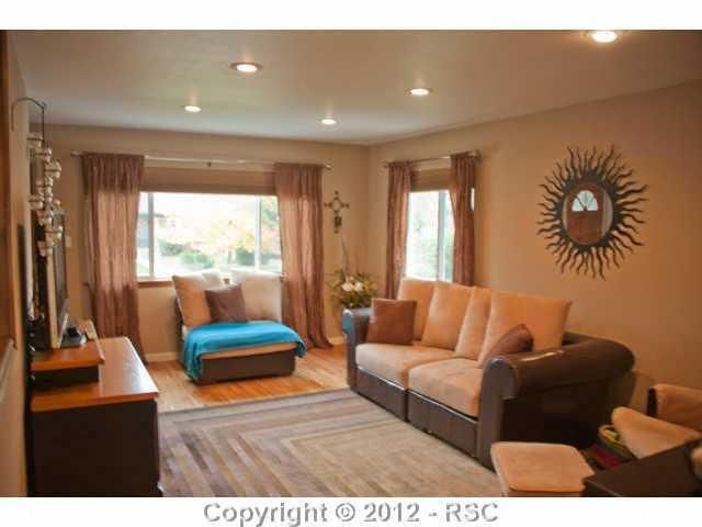 1524 Mount Everett, Colorado Springs, CO 80909