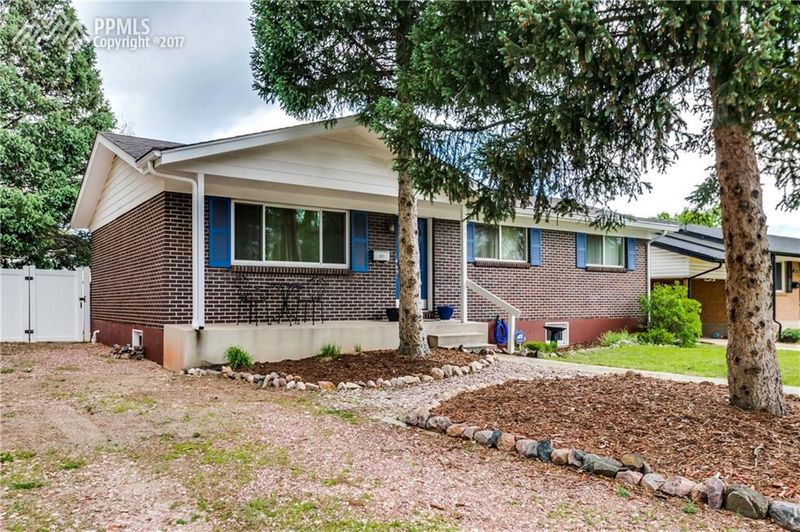 1524 Prairie Rd, Colorado Springs, CO 80909