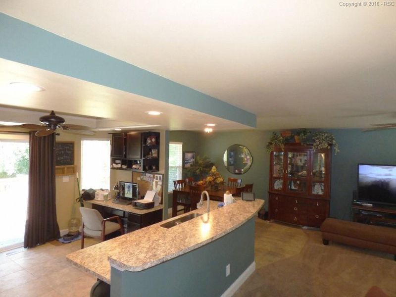 1526 N Murray Blvd, Colorado Springs, CO 80915