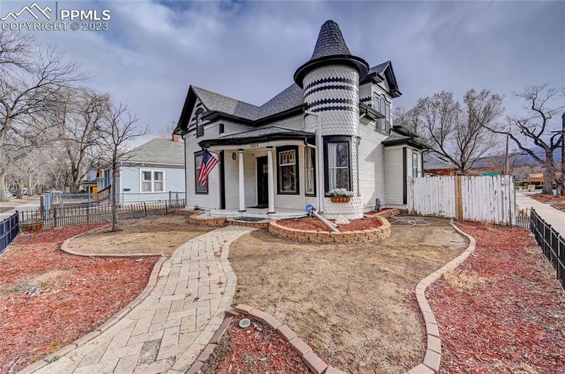 1529 W Pikes Peak Ave, Colorado Springs, CO 80904