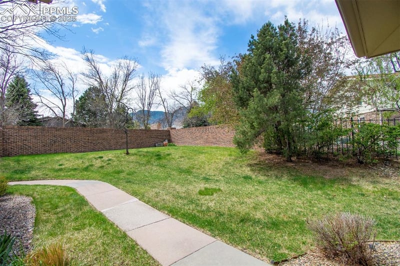 153 Miramar Dr, Colorado Springs, CO 80906