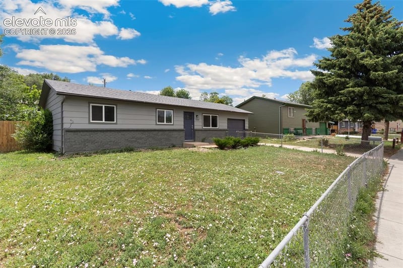 1530 Maxwell St, Colorado Springs, CO 80906