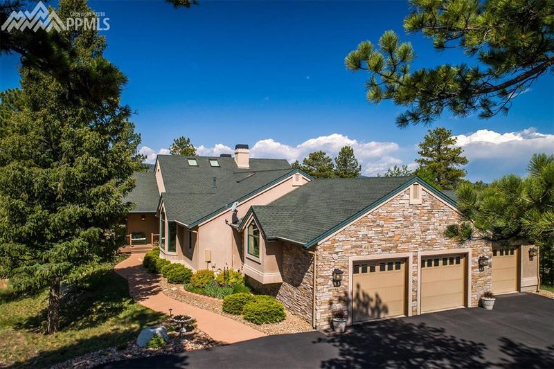 1535 Tenderfoot Dr, Larkspur, CO 80118