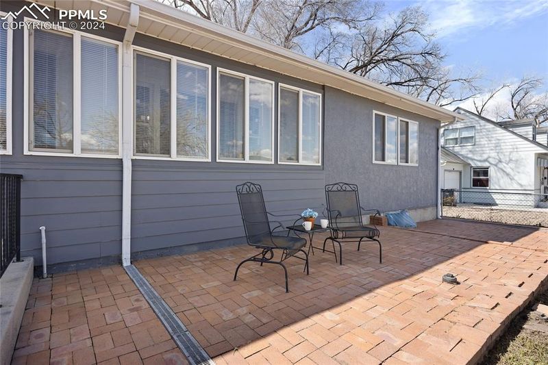 1537 Alexander Cir, Pueblo, CO 81001
