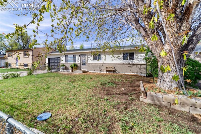 1540 Chadwick Dr, Colorado Springs, CO 80906