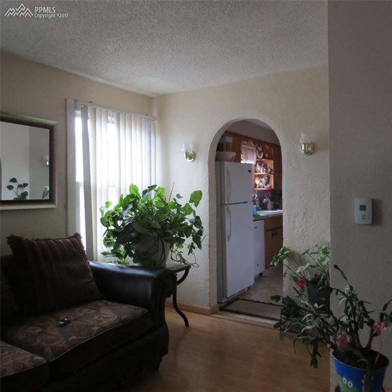 1549 Stone Ave, Pueblo, CO 81004