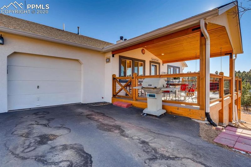 155 Apache Trl, Woodland Park, CO 80863