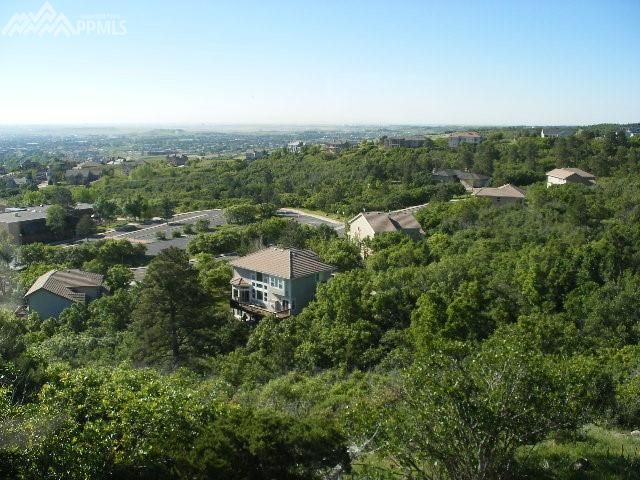 155 Mobray Ct, Colorado Springs, CO 80906