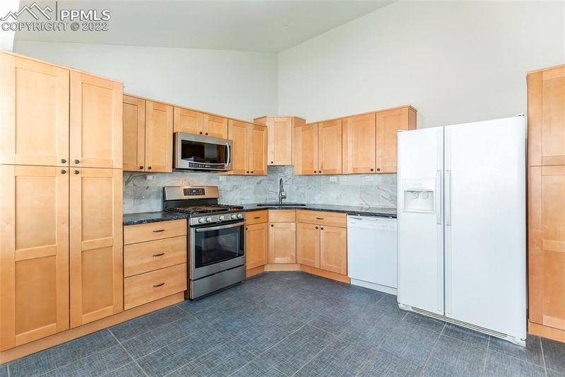 1553 Minnetonka Pl, Colorado Springs, CO 80915