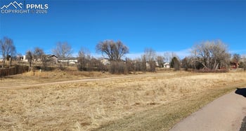 1555 Luna Vista St, Colorado Springs, CO 80911