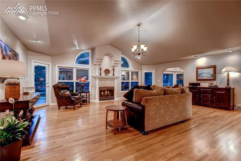 15555 S Wildwind Ter, Colorado Springs, CO 80908