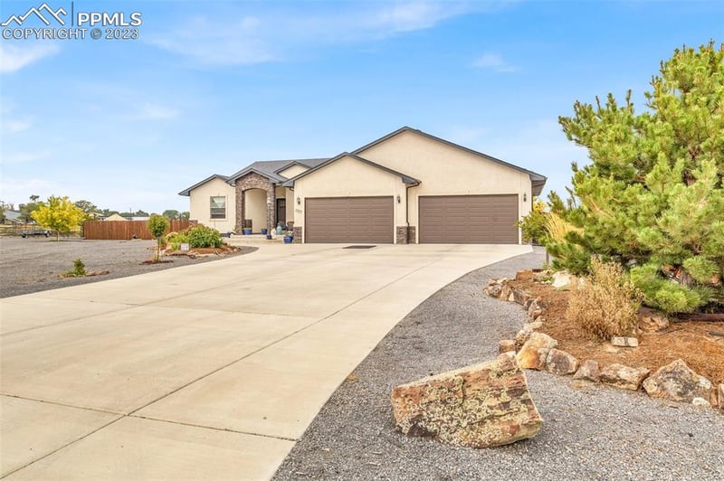 1557 Antonio Ct, Pueblo, CO 81006