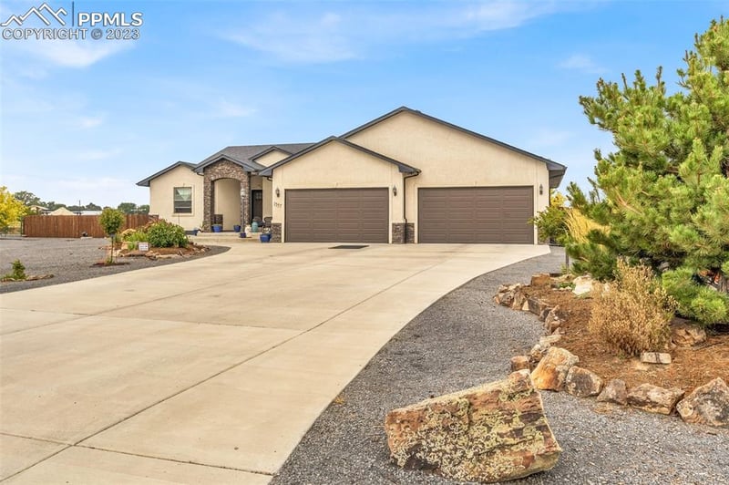 1557 Antonio Ct, Pueblo, CO 81006