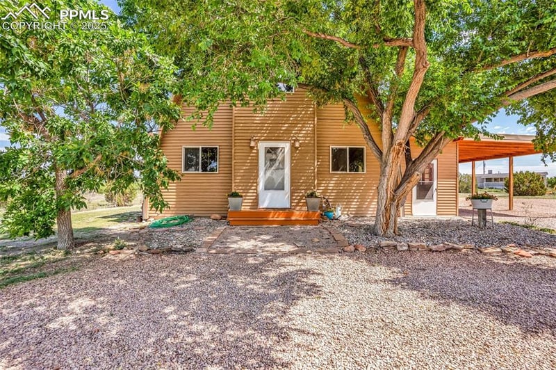 1559 9th St, Penrose, CO 81240