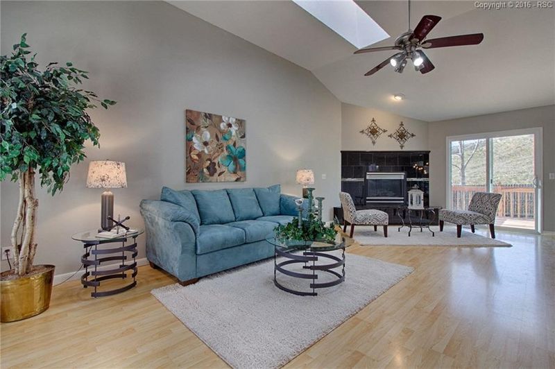 1560 Chesham Cir, Colorado Springs, CO 80907